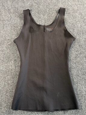 Skinnygirl Solid Black Scoop Neck Tank